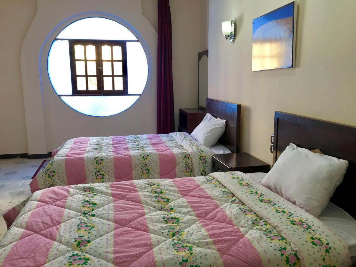 Sunflower Guest House Luxor West Bank ภายนอก รูปภาพ